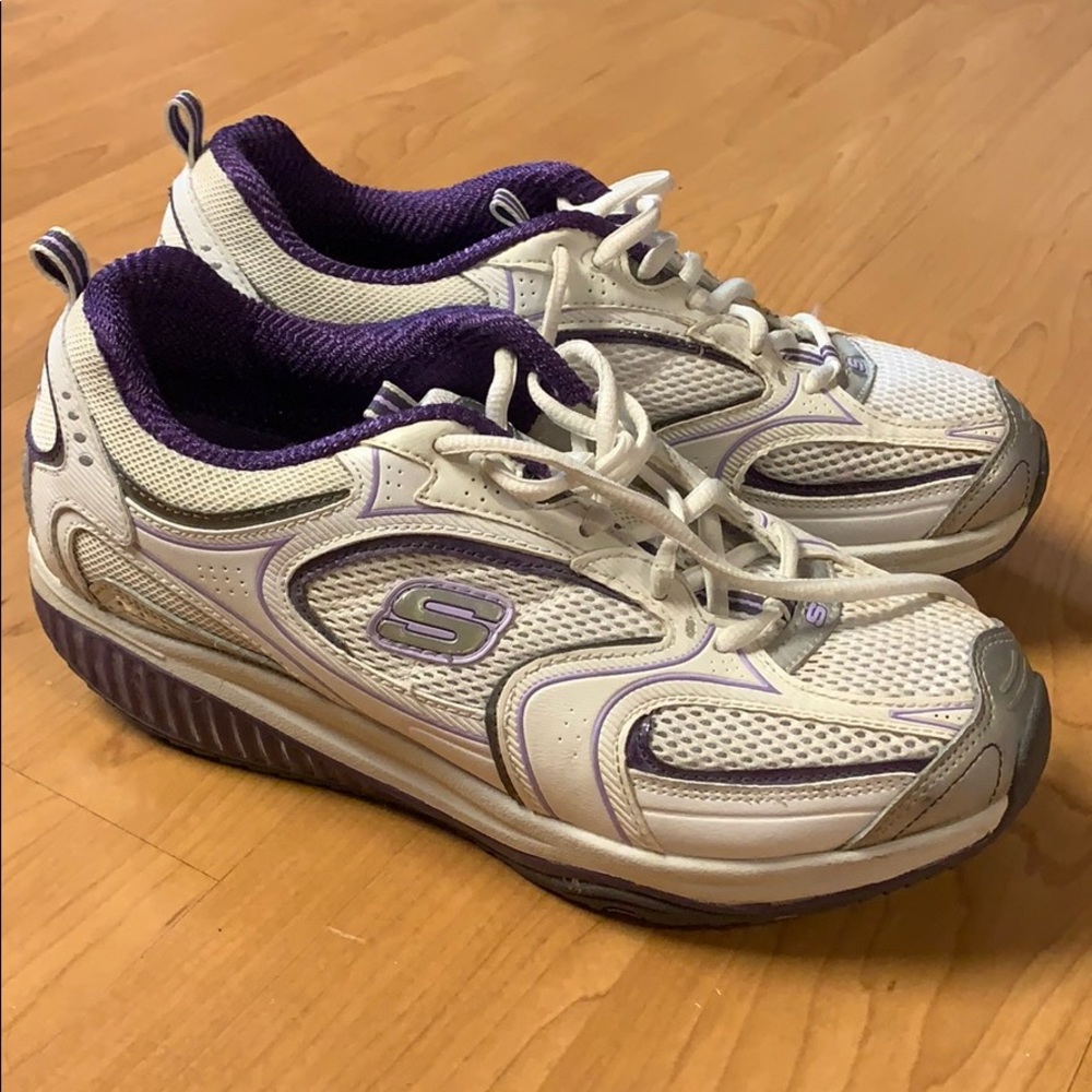 sketchers tennis shoes women’s